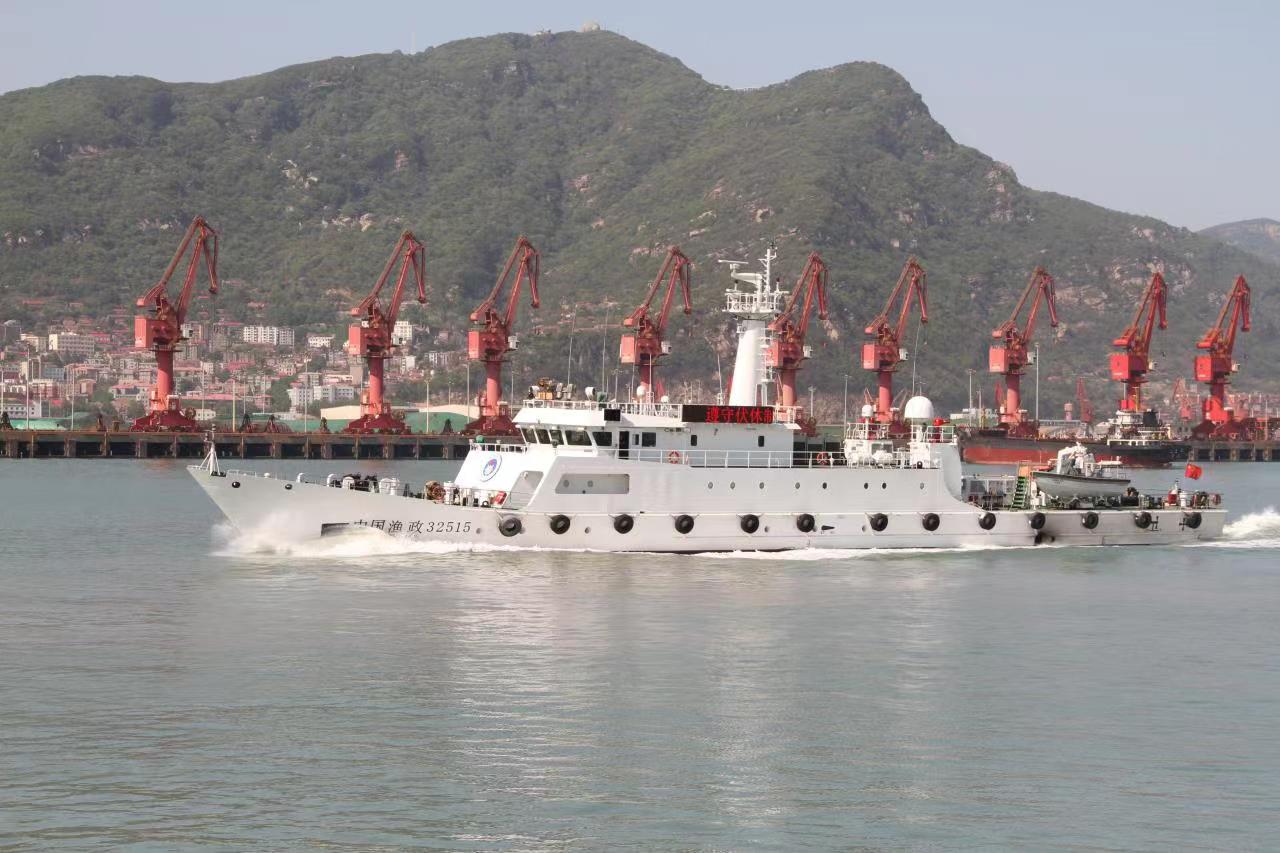 伏休护渔系列报道(一):连云港市开展伏休首次护渔巡航.jpg
